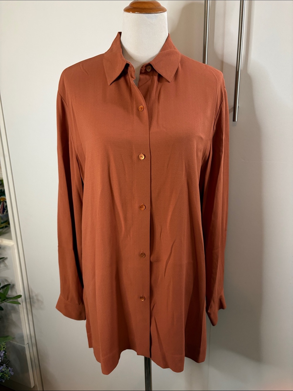 Eileen Fisher 100% Silk Sienna Button-Up Long Sleeve Blouse M